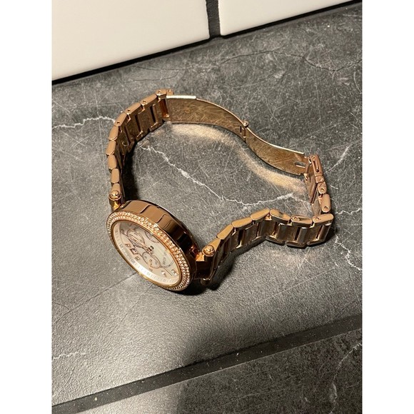 Ladies Copper Tone Michael Kors Watch - With Box and New Battery - Picture 4 of 6